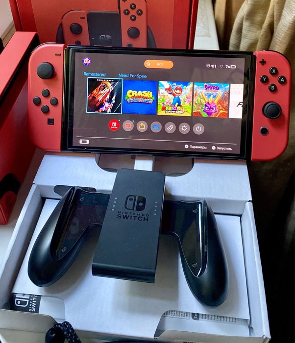 Портативна ігрова приставка Nintendo Switch OLED + Геймпад PowerA