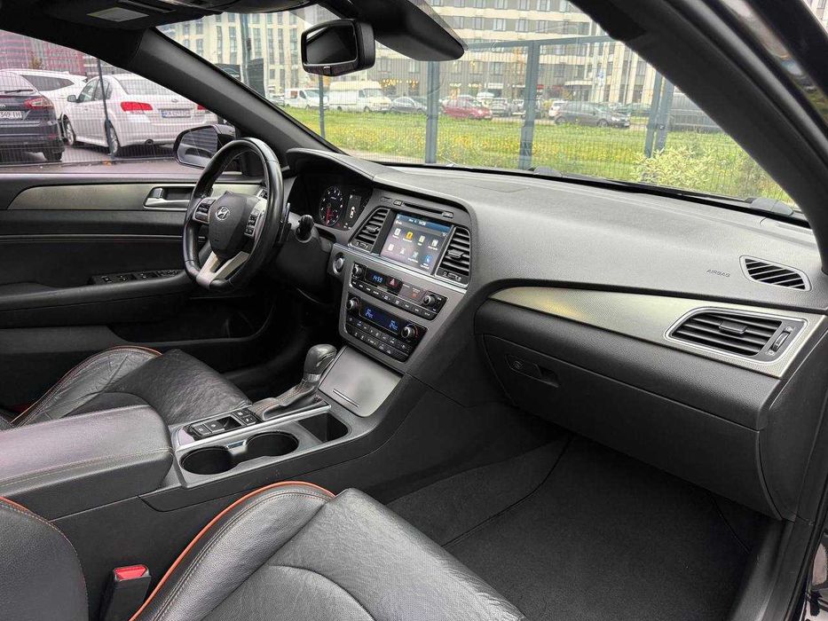 Hyundai Sonata Sport