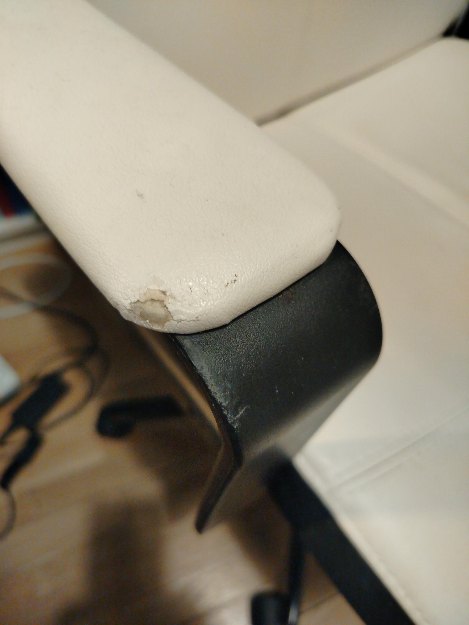 Fotel biurowy biały ikea