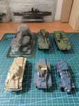 Zestaw modele samochodów opancerzonych  w skałę 1/72
