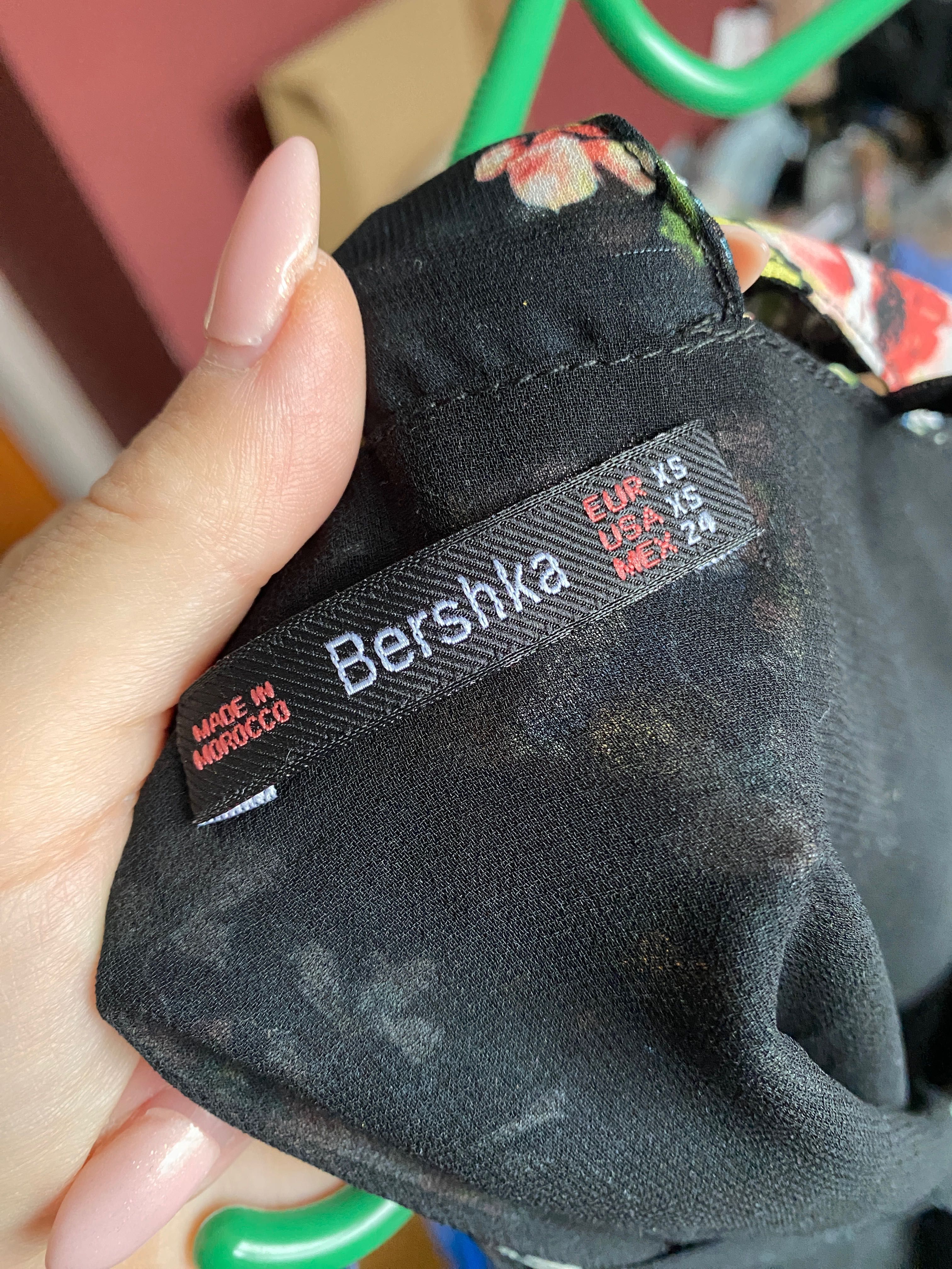 Bluzka top Bershka w kwiaty kwiatki zwiewna luźna kwiatowy wzór
