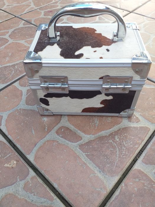 Skrzyneczka  na różności