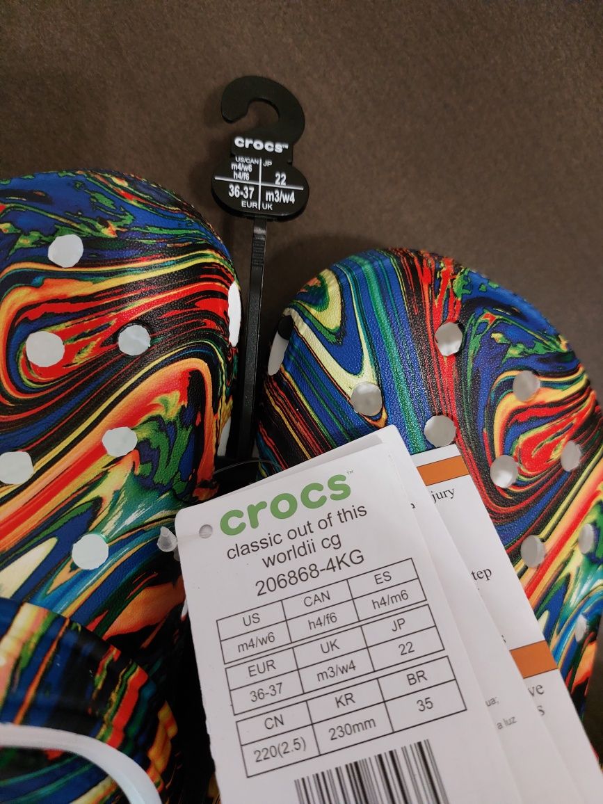 Crocs Classic Out of this World W6\M4