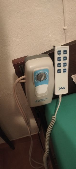 Cama articulada a funcionar perfeitamente