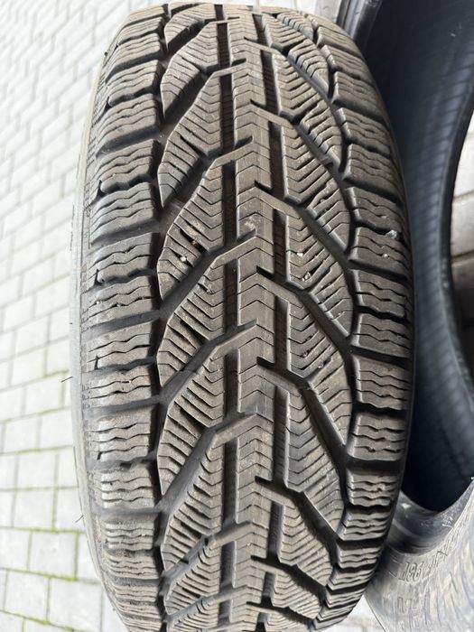 Продам зимові шини TIGAR WINTER 215/55 R17