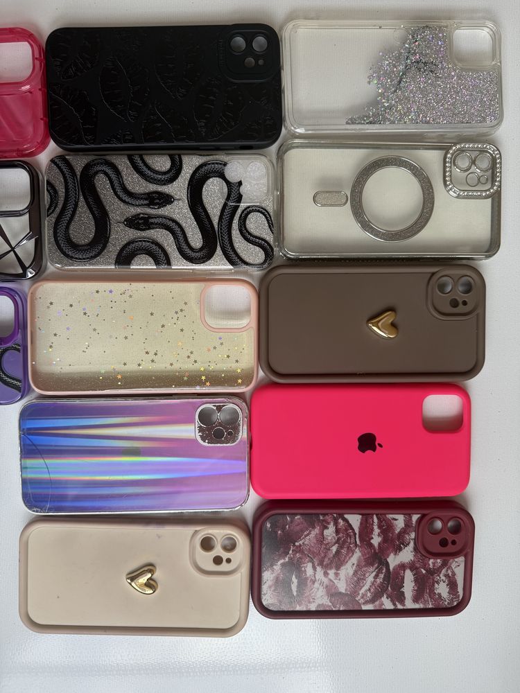 Чехлы на iPhone 11