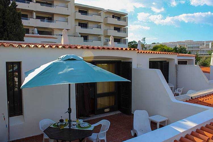 Estúdio em Albufeira com piscina e vista mar