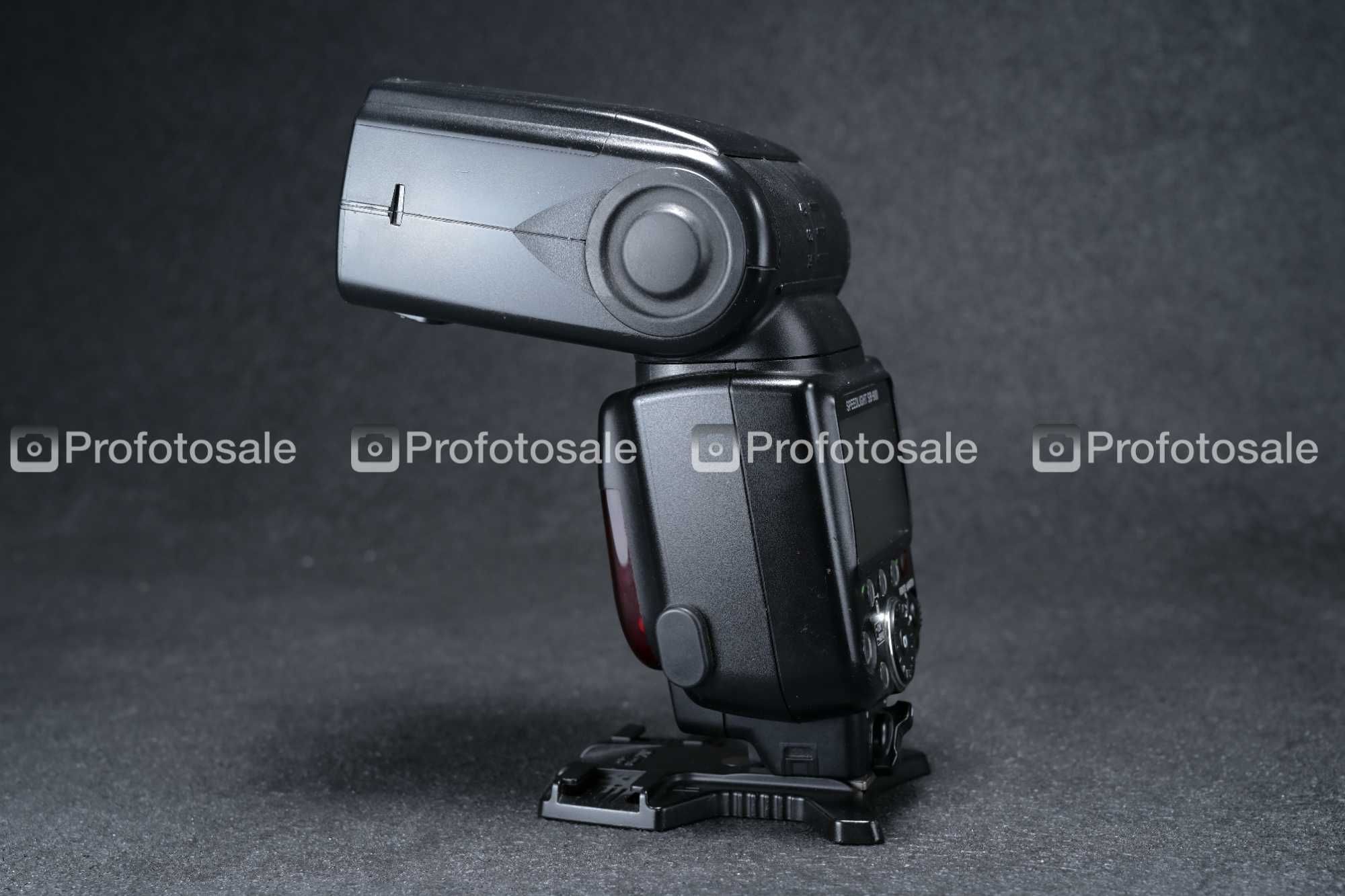 Спалах Nikon SB-900