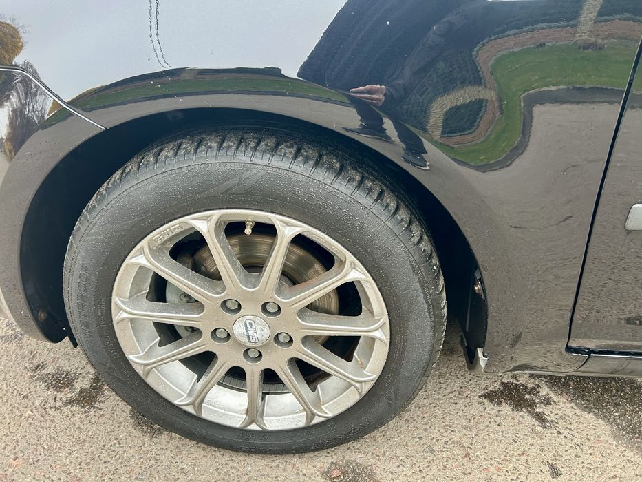 Ford C-Max 1,8 бензин