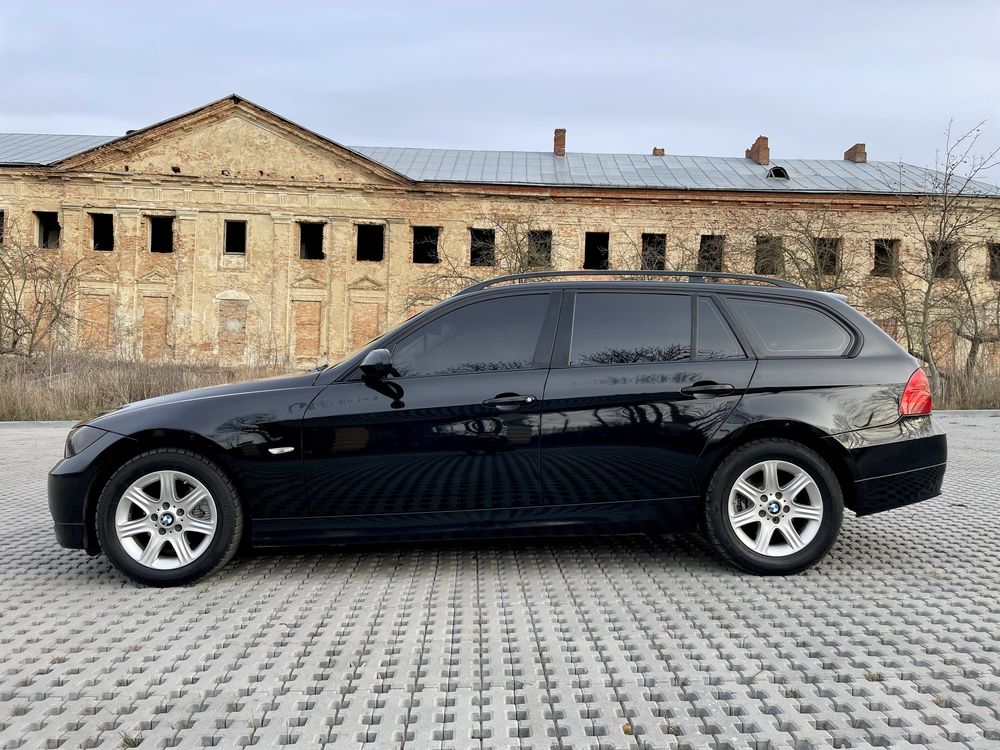 Продам BMW E91 320i газ/бенз