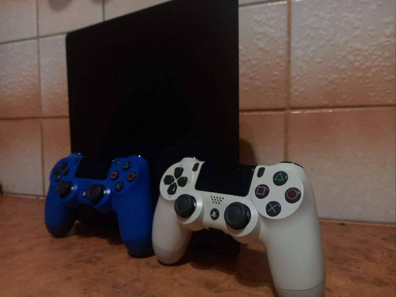 Playstation 4 slim 500gb с гарантией