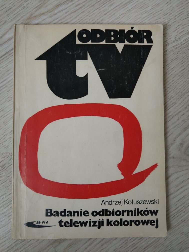 Badanie odbiorników telewizji kolorowej.