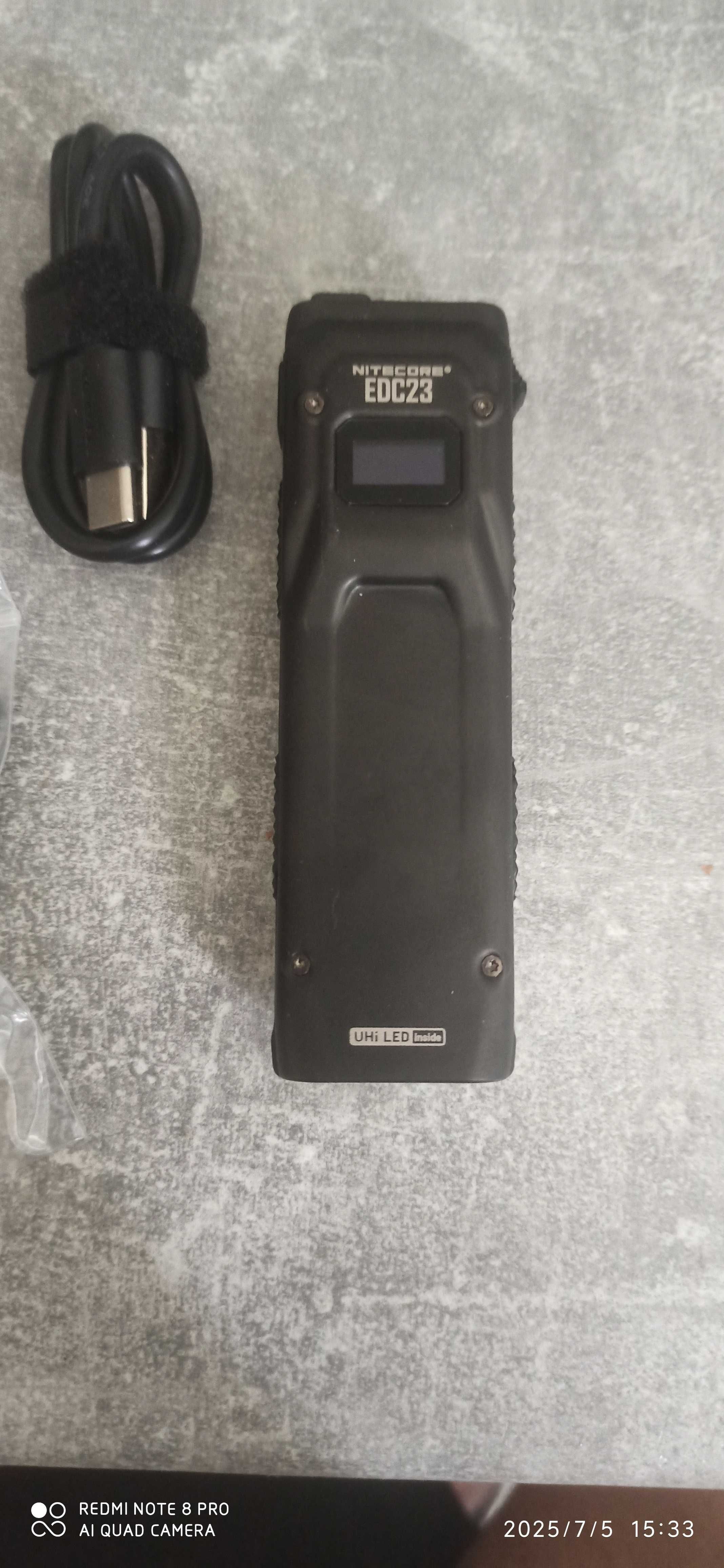 Latarka Nitecore edc 23