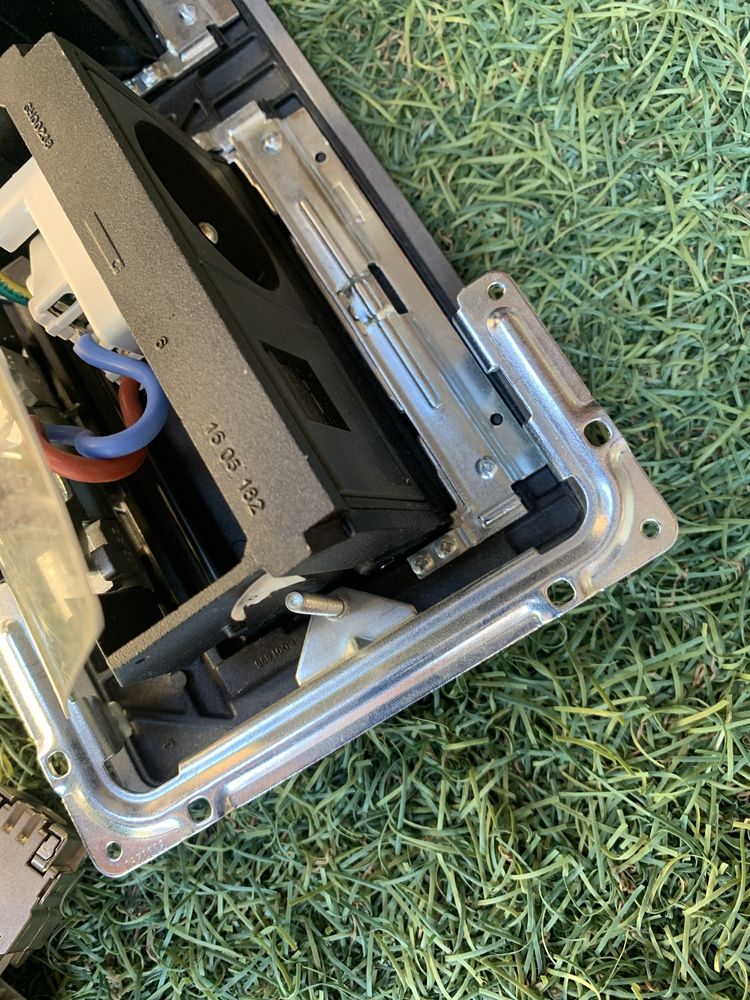 Gniazdo gniazdko nablatowe legrand kanałowe kompletne rj45 230v