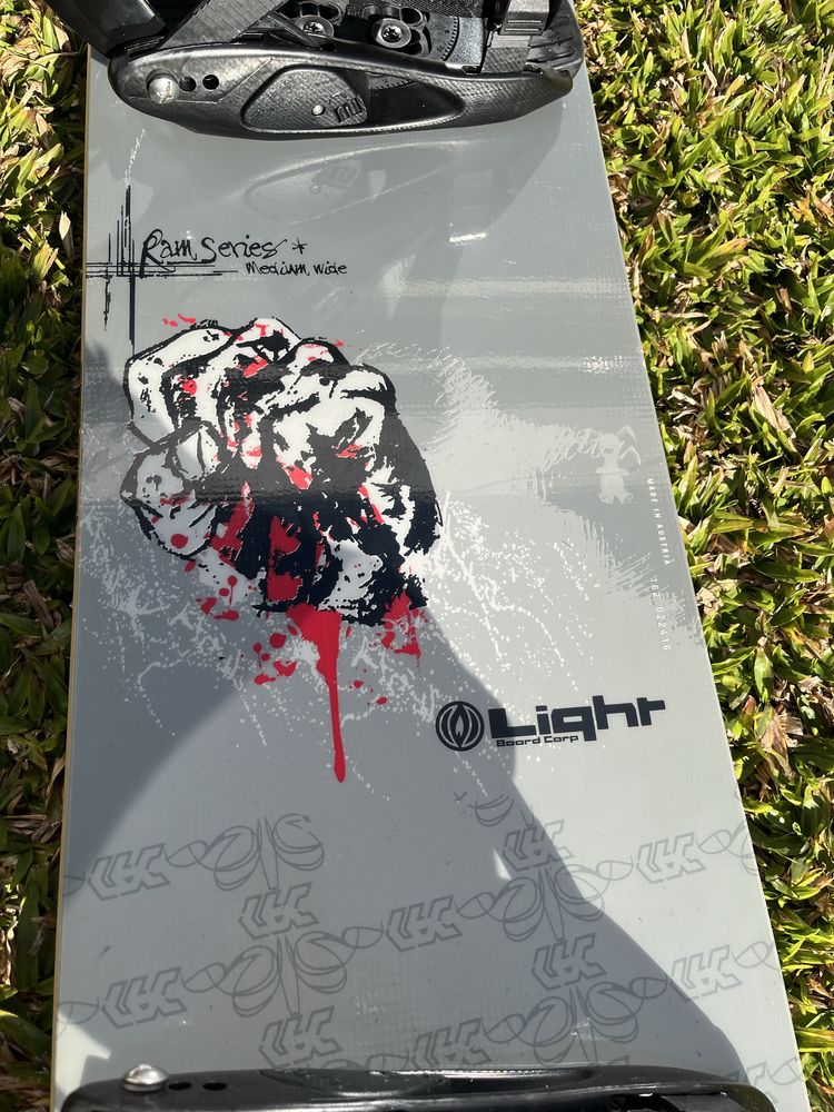 Prancha de snowboard Ligh Board Corp