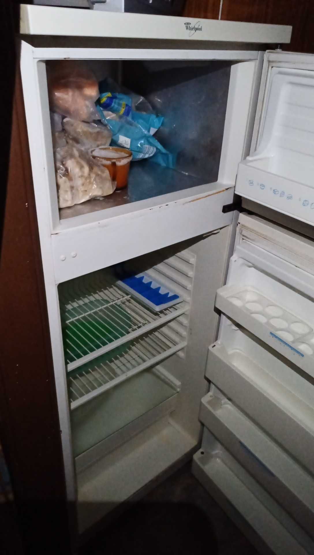 Frigorífico 60€ a funcionar.