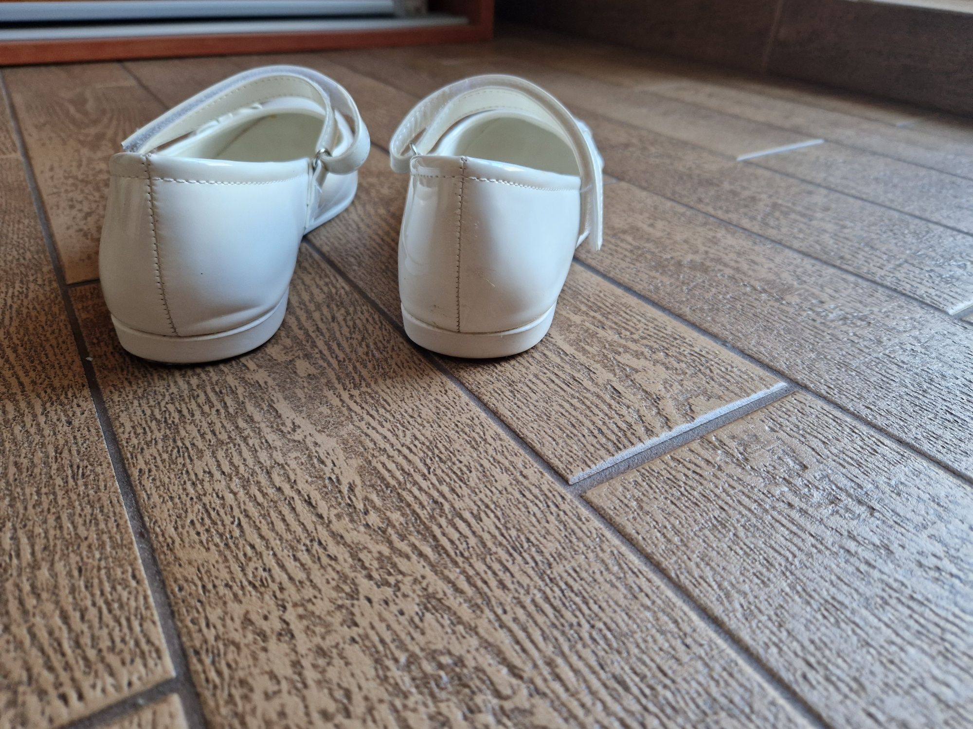 Buty komunijne biale 35
