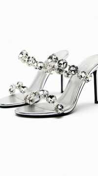 Zjawiskowe spektakularne buty sandały Zara z ozdobnymi kryształami