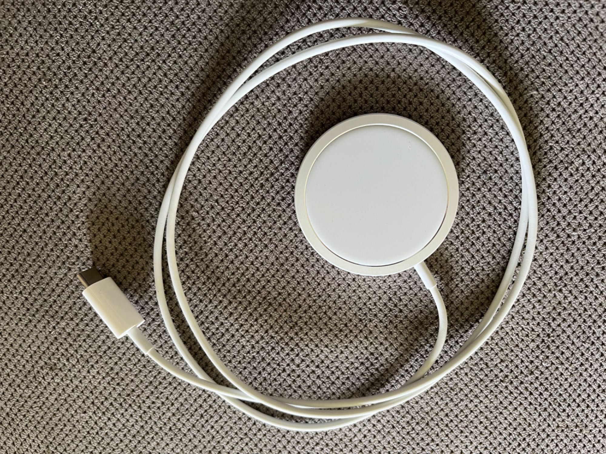 Ładowarka indukcyjna Apple MagSafe do telefonu
