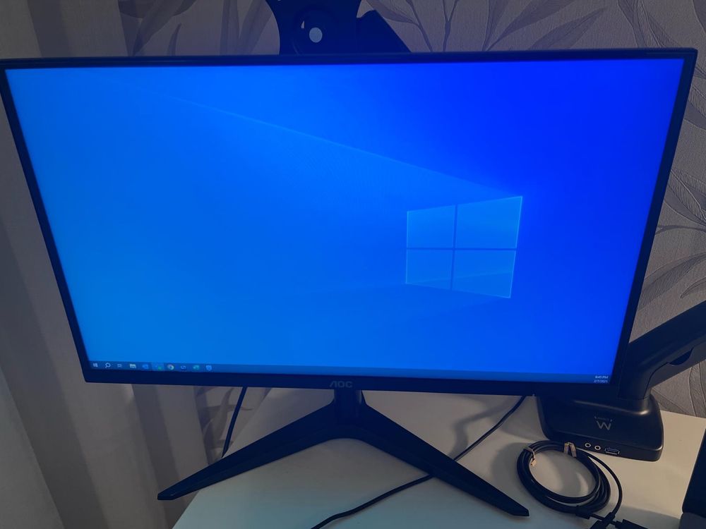 LCD MONITOR tsmbho 60 cm novo