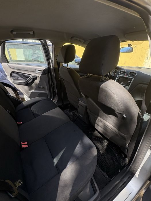 Ford Focus 2006 cinza