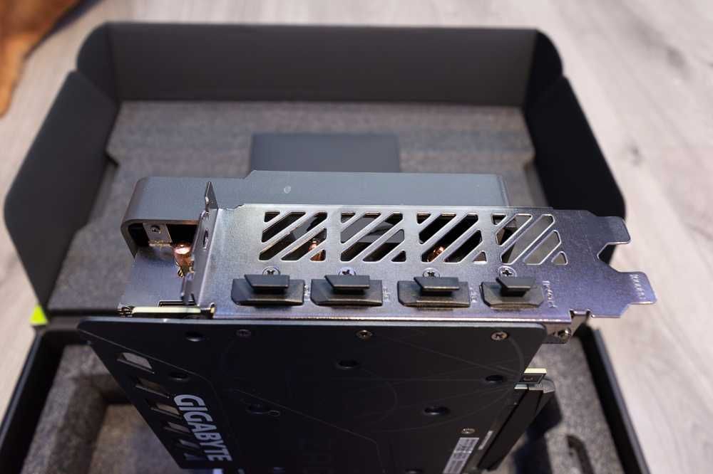 Відеокарта RTX 4070 Ti 12 Gb, гарантія до Травня 2026