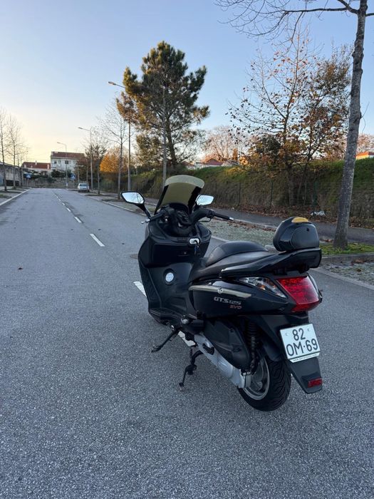 Vendo ou troco sym gts 125
