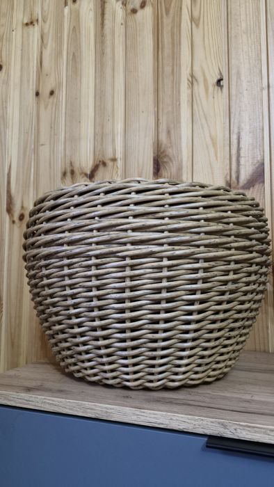 Плетені кашпо з ротангу