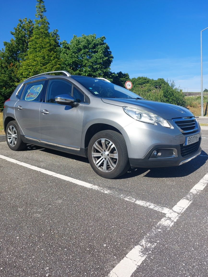 Peugeot 2008 1.2 VTi Allure