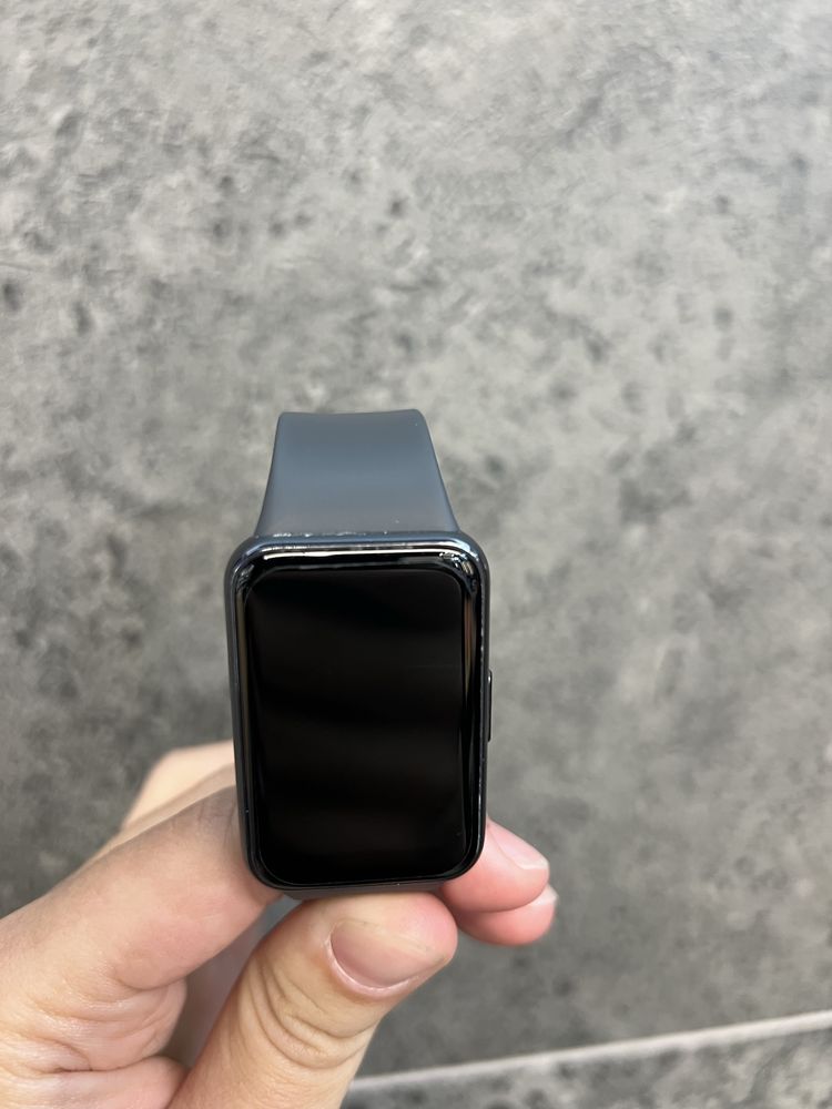 Продам фітнес-браслет Samsung Fit 3