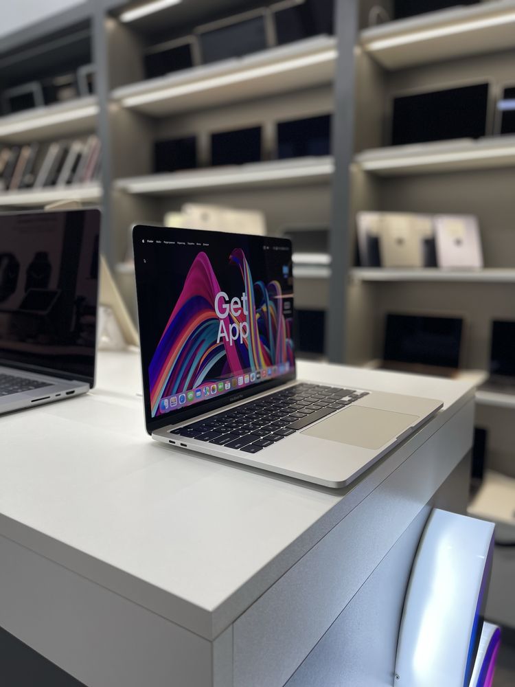 Ноутбук MacBook Pro 13” 2020 i5 8 ОЗУ 256GB SSD стан  9.5/10 #70766