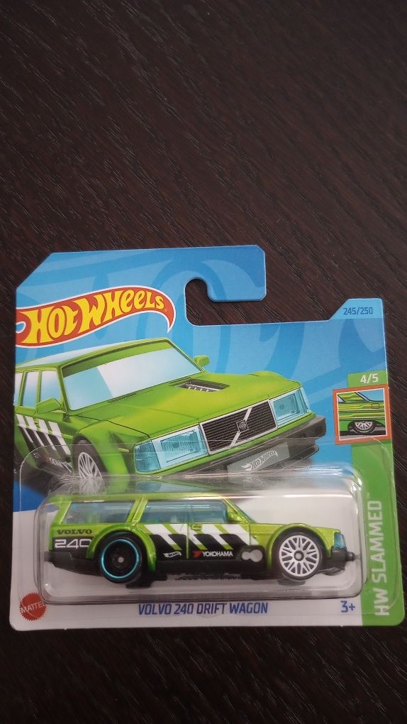 Hot Wheels Volvo 240 Drift Wagon