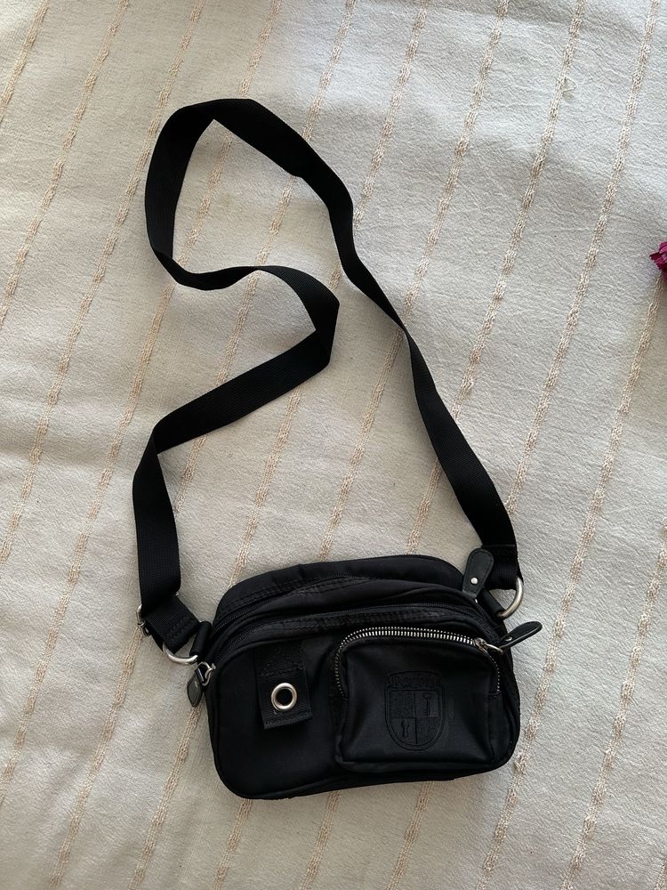 Vendo Mala preta