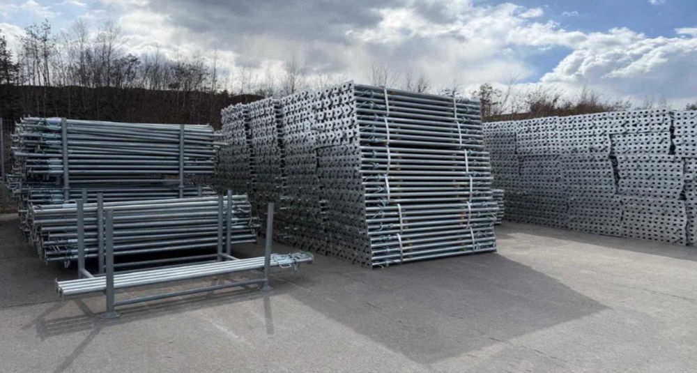 Стійки, стойки для опалубки