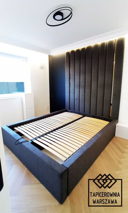 Łóżko tapicerowane montaż panele wnęki zabudowa sypialnia Tapicer