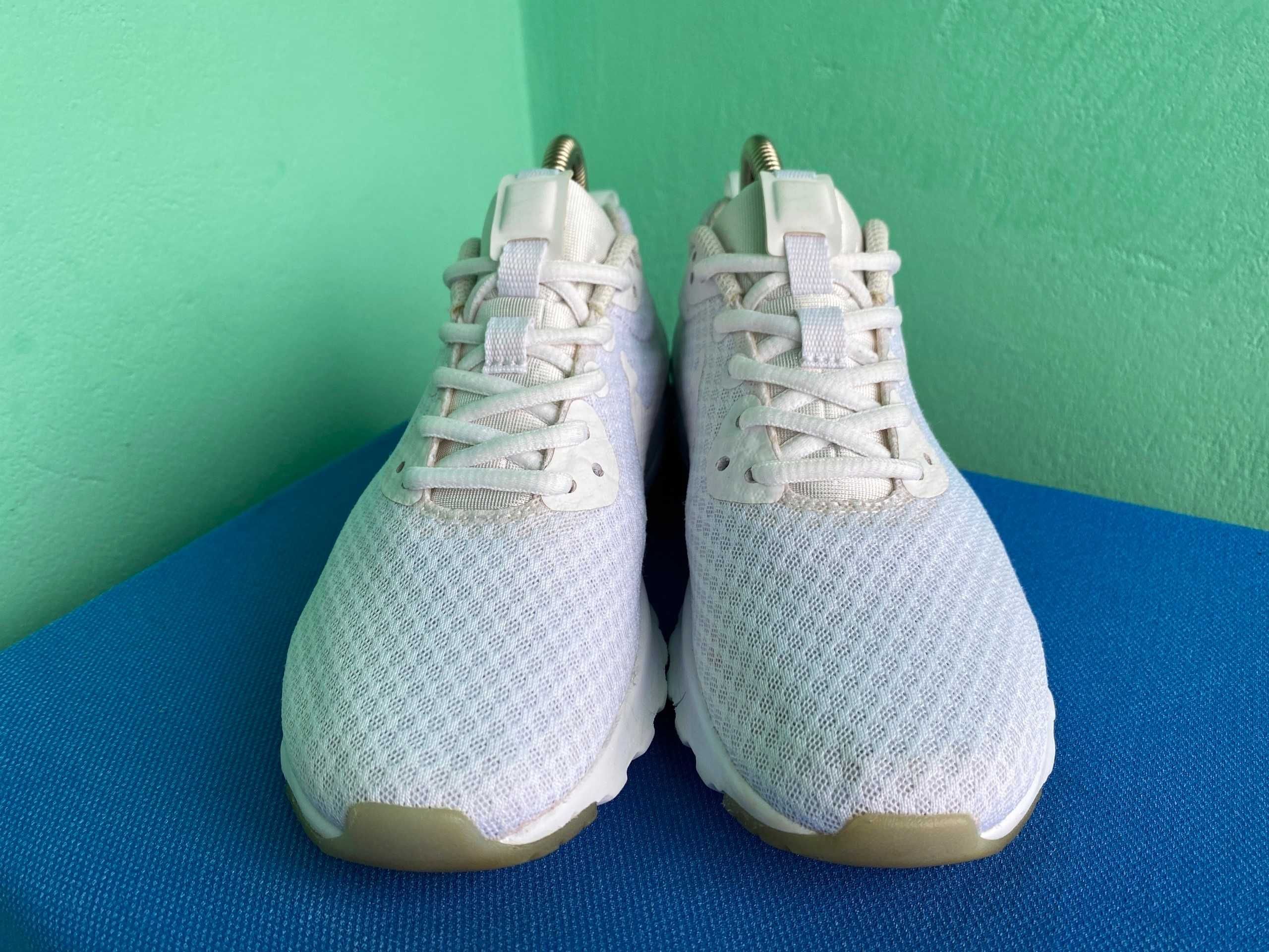 Кросівки nike air max motion