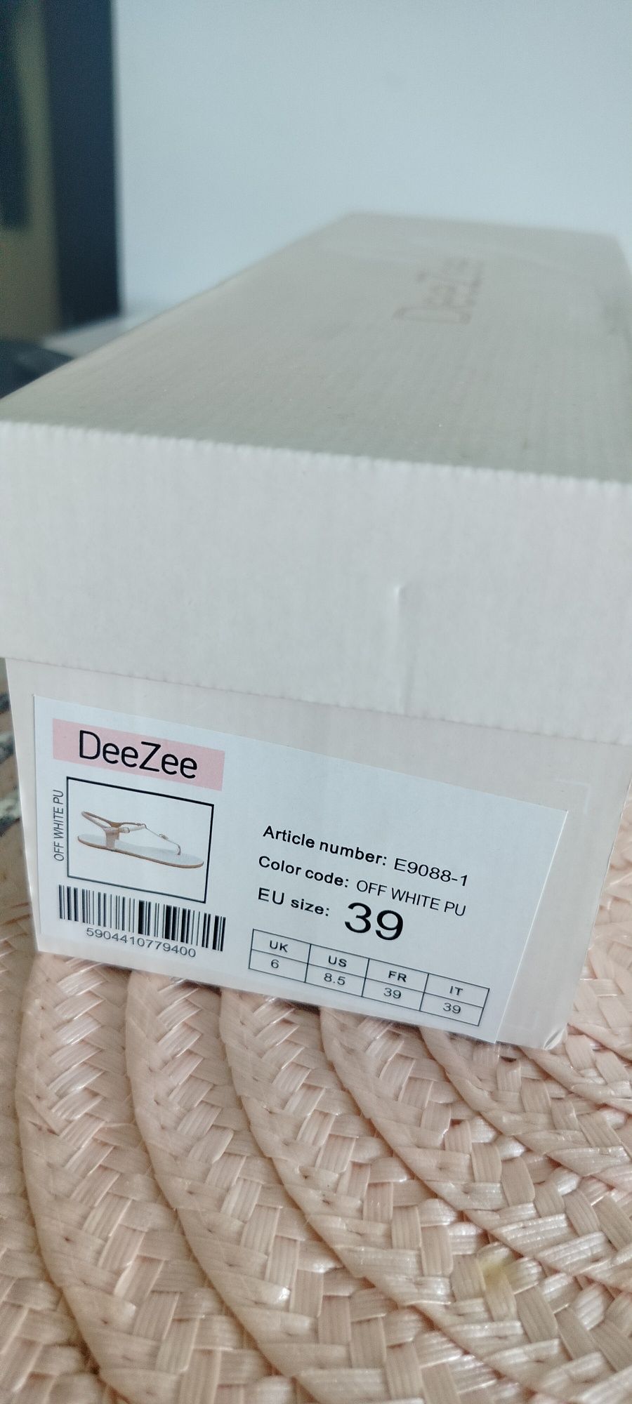 Dezee sandały japonki beżowe nowe 39
