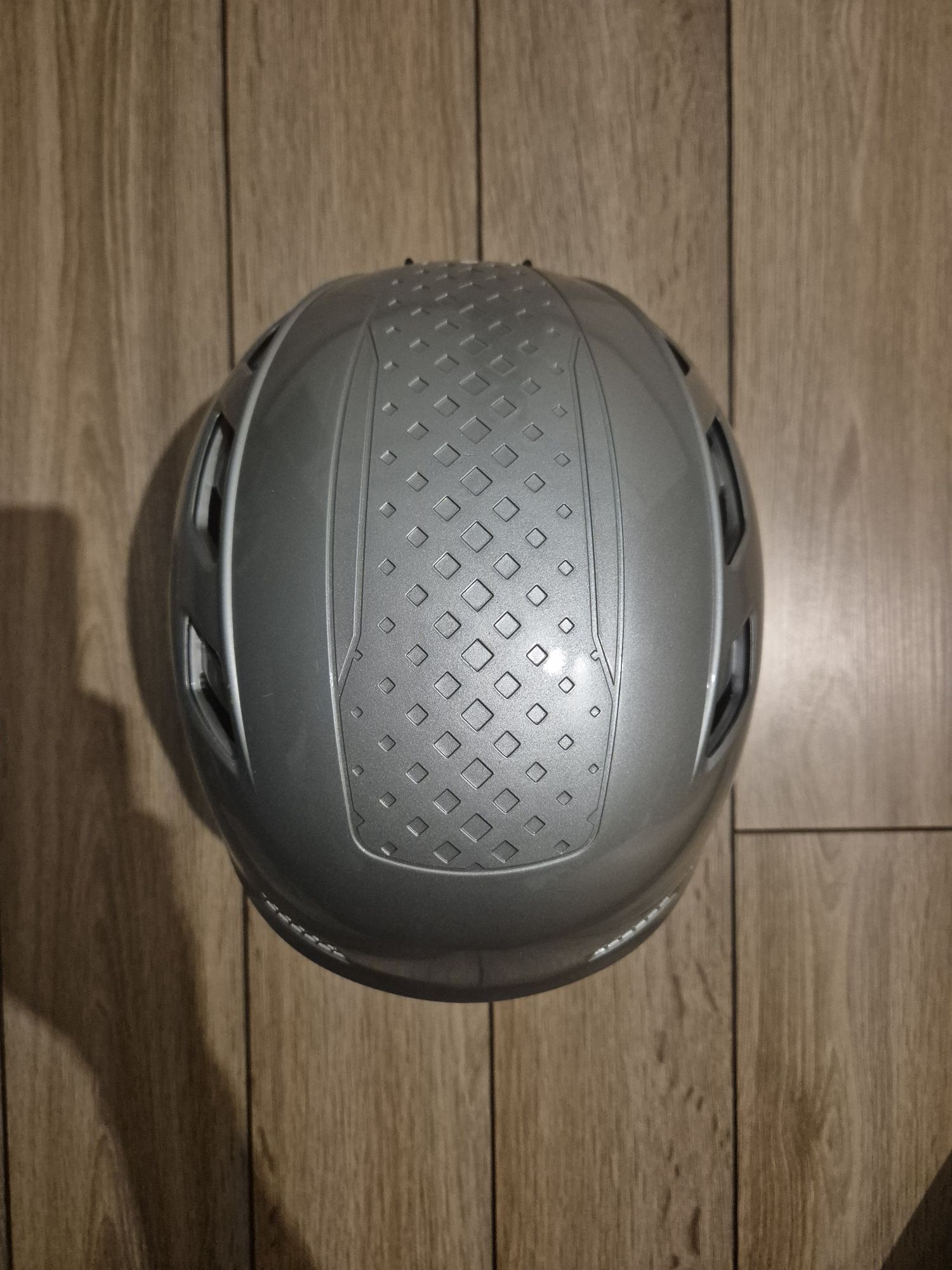 Kask narciarski damski