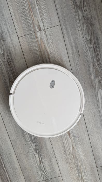 XIAOMI Robot Vacuum E10 Робот-пилосос Xiaomi Robot Vacuum E10