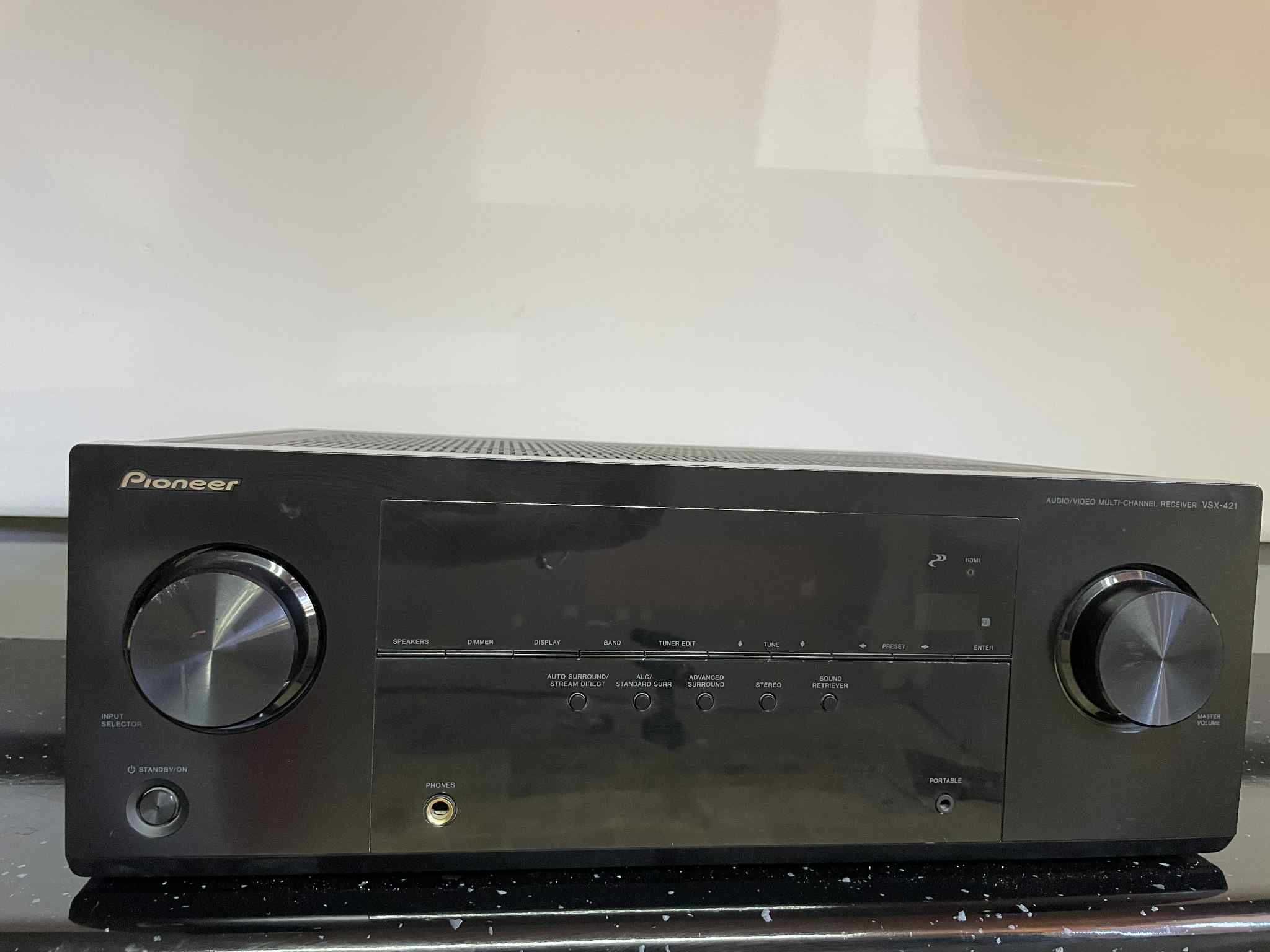 Amplituner Pioneer VSX-421 z oryginalnym pilotem