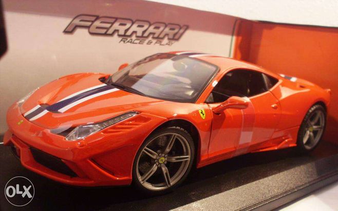 1/18 Ferrari 458 Specialle - Bburago Race & Play
