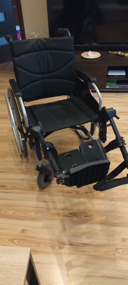 Wózek inwalidzki Vermeiren D200