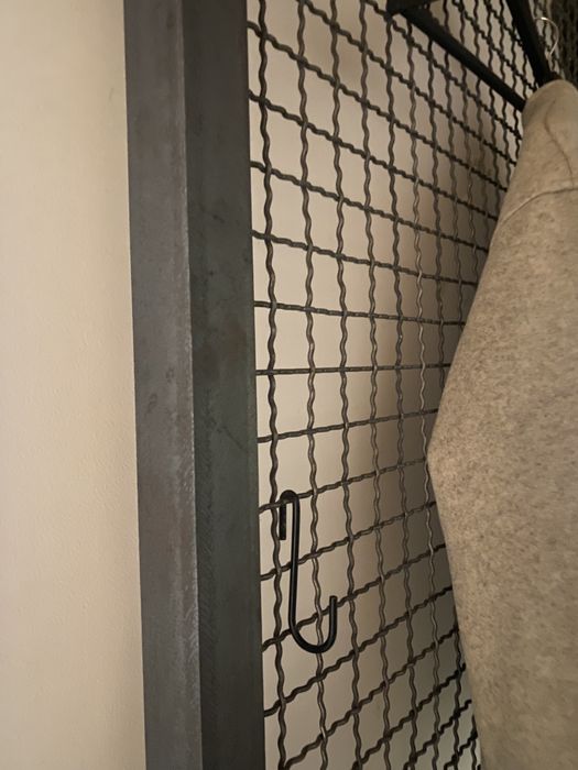 Wieszak do przedpokoju na odziez loft industrial krata