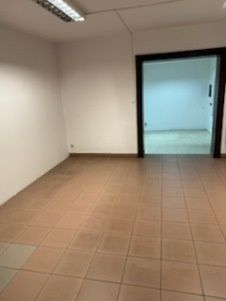 wynajmę lokal handlowo usługowy