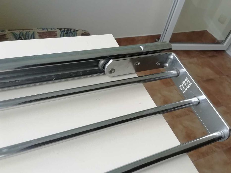 вішак для рушників висувний