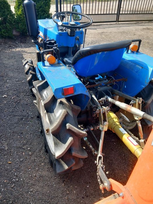 Traktorek iseki tu 1600