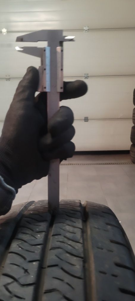 Opony letnie 4 szt. Kumho do busa R15C