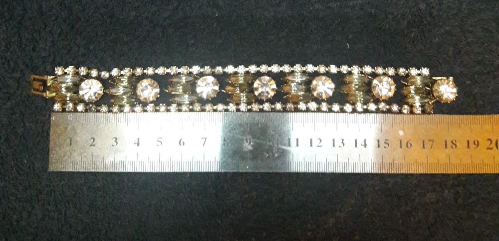 Браслет женский. Бижутерия.