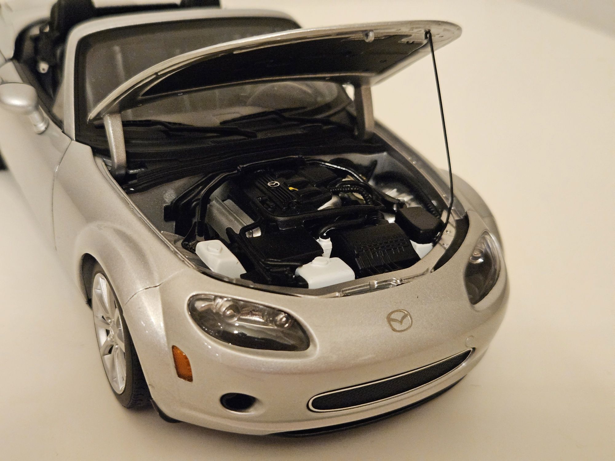 Mazda MX-5 NC 1:18 AutoArt unikat! Składany dach!