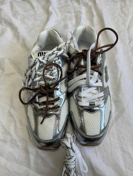 NewBalance_x_MiuMiu_530 SL Mule srebrny 40